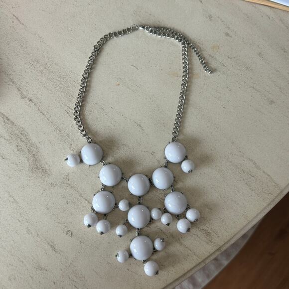 None and/or Unknown Jewelry - White Cabochon Statement Necklace - Silver Tone Mod Style Bib - 8"